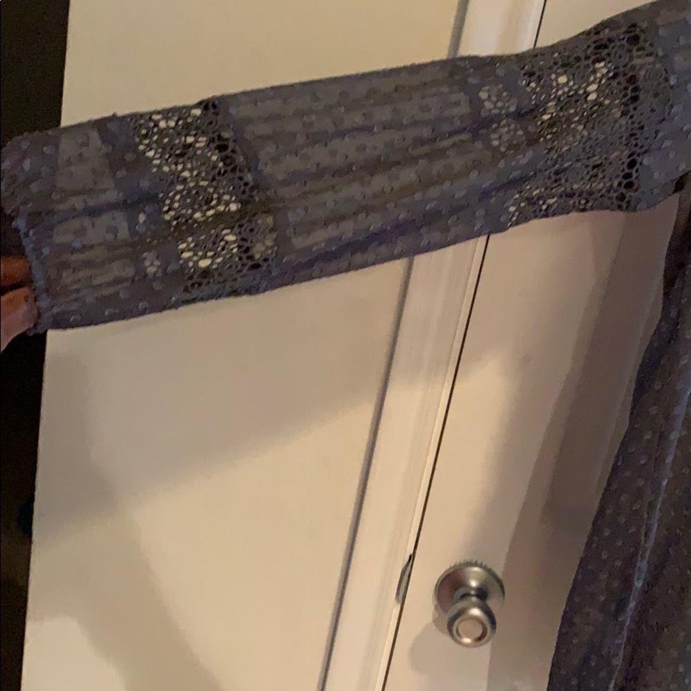 Women’s Crochet 🧶 Blouse - Picture 2 of 5